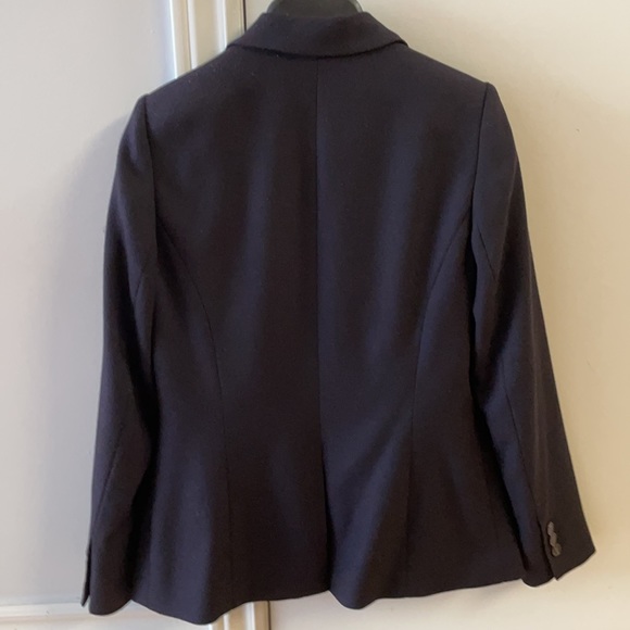 Laura Blazer - Picture 2 of 3